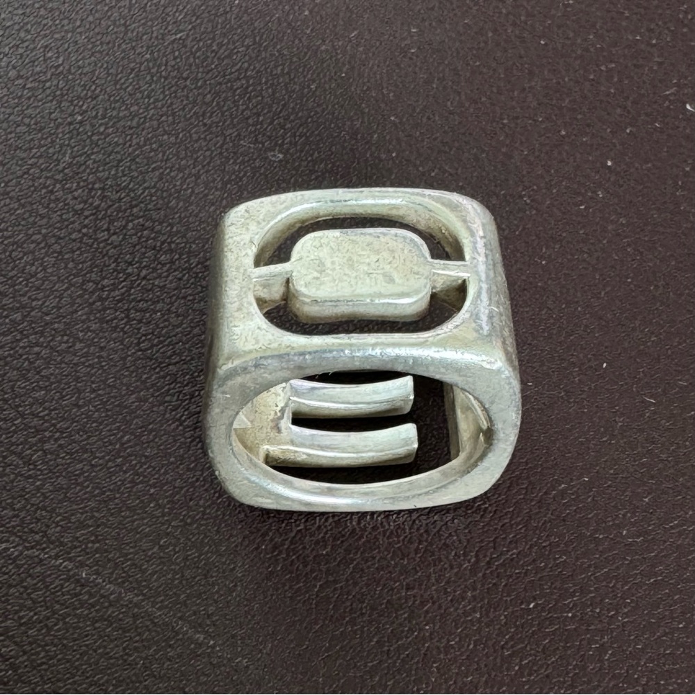 Tiffany & Co. 1970 by Donald Claflin Rare Era Love Ting in Solid Sterling Silver - Picture 3 of 6